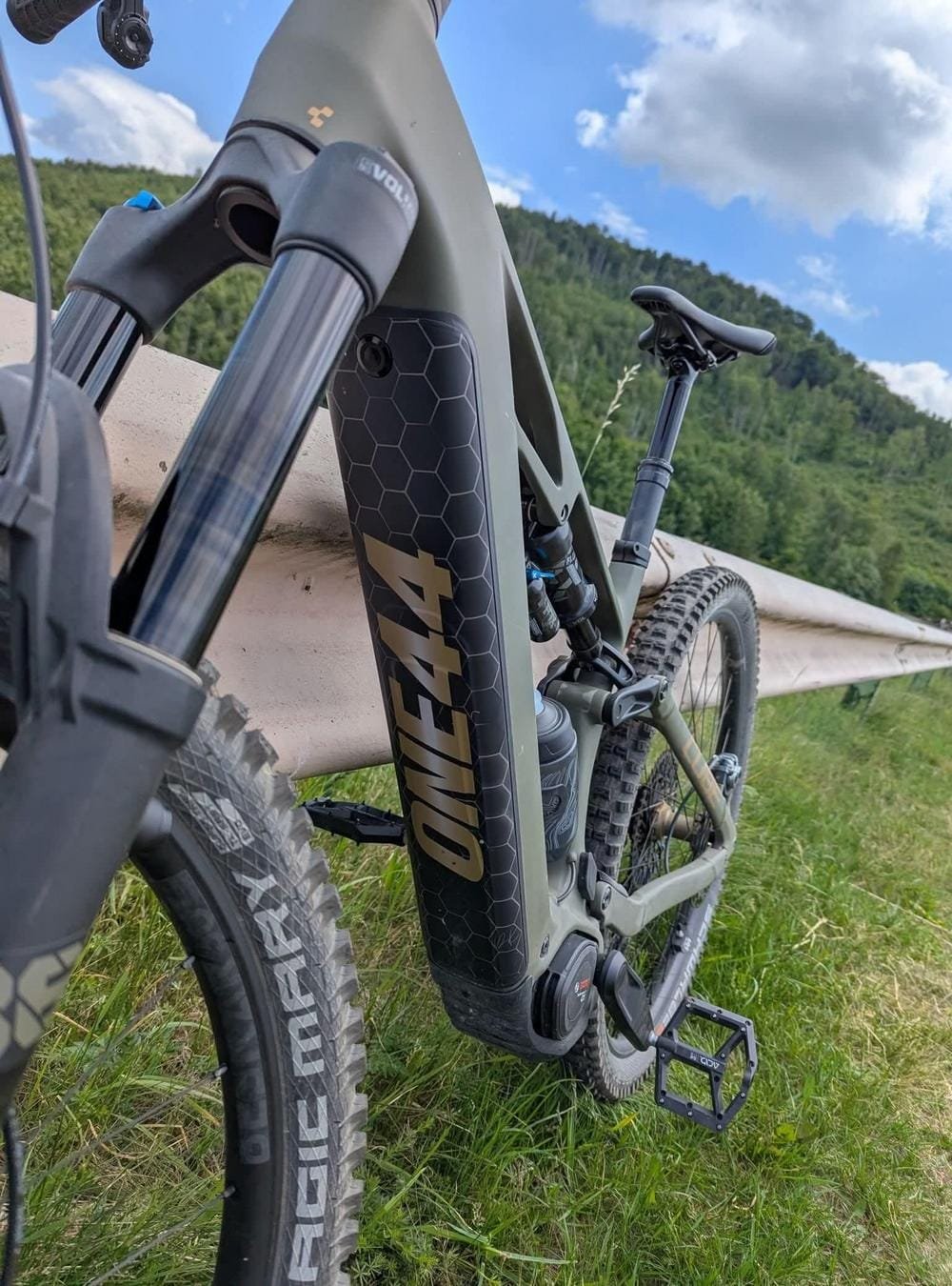 ONE44 Performance Line